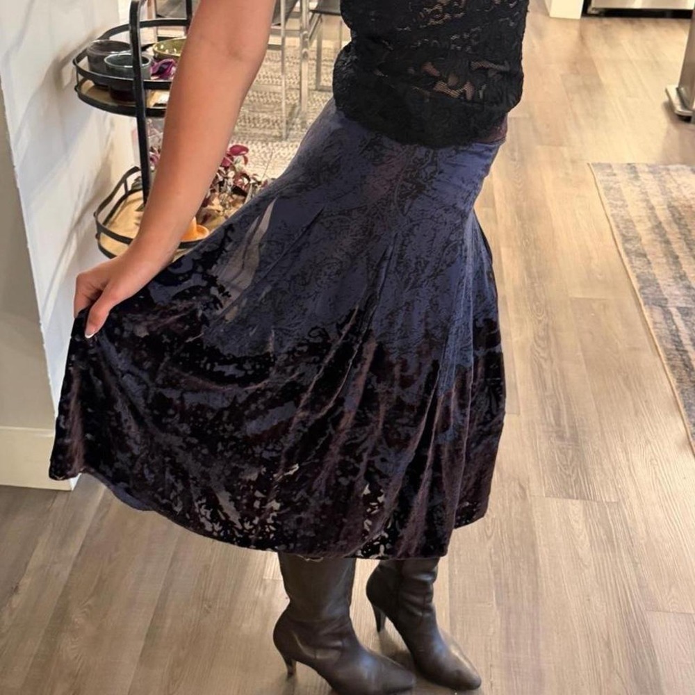Elie Tahari Burnout Velvet Midi Skirt Women Purple Excellent